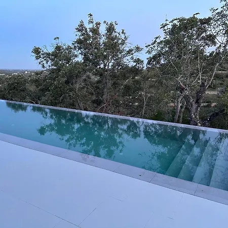 En Pierre Villa
